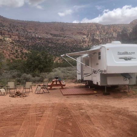 Camp Valhalla At Zion Colorado City Exterior photo