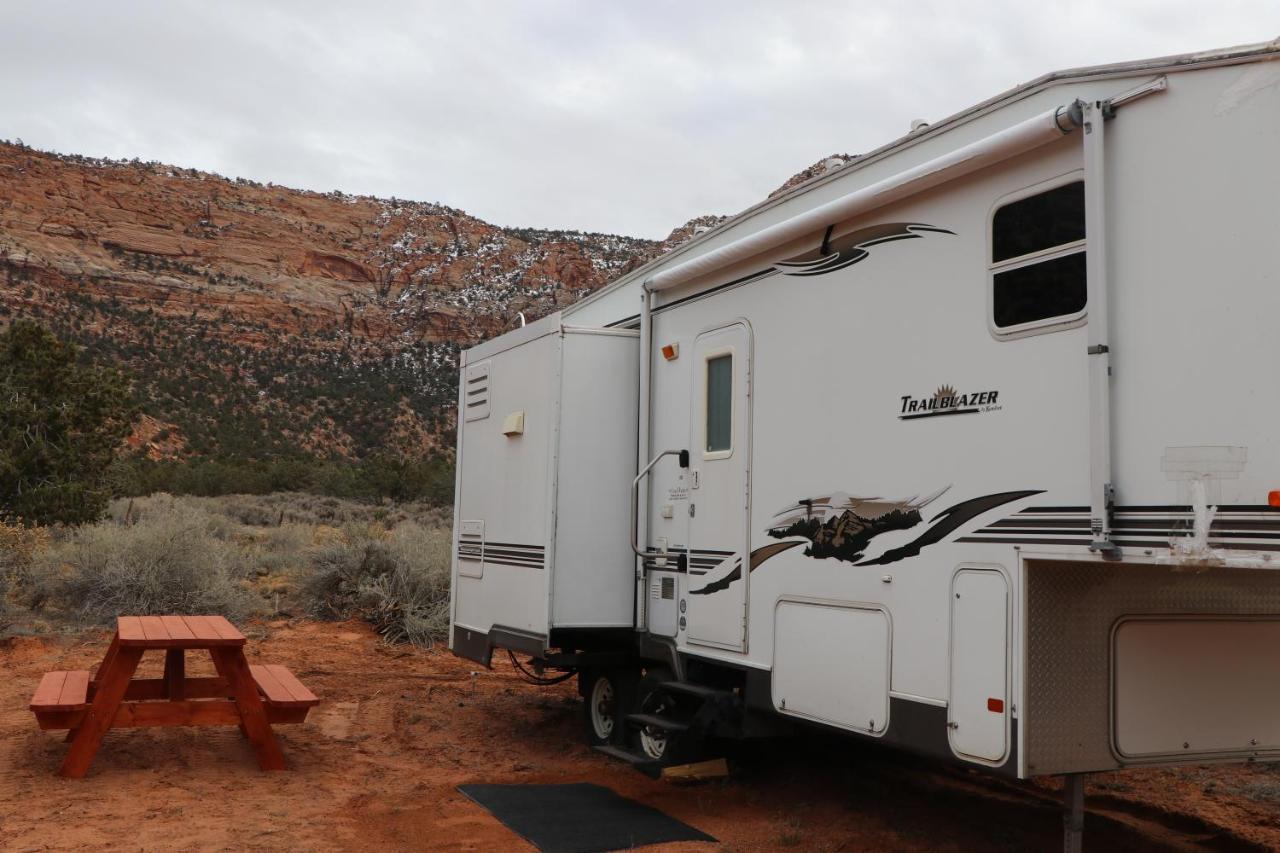 Camp Valhalla At Zion Colorado City Exterior photo