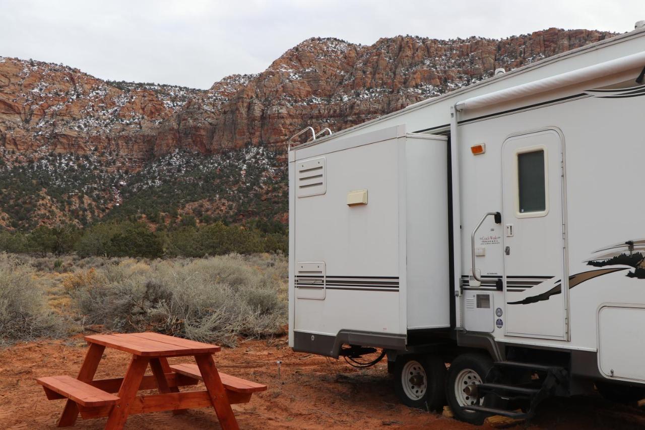 Camp Valhalla At Zion Colorado City Exterior photo