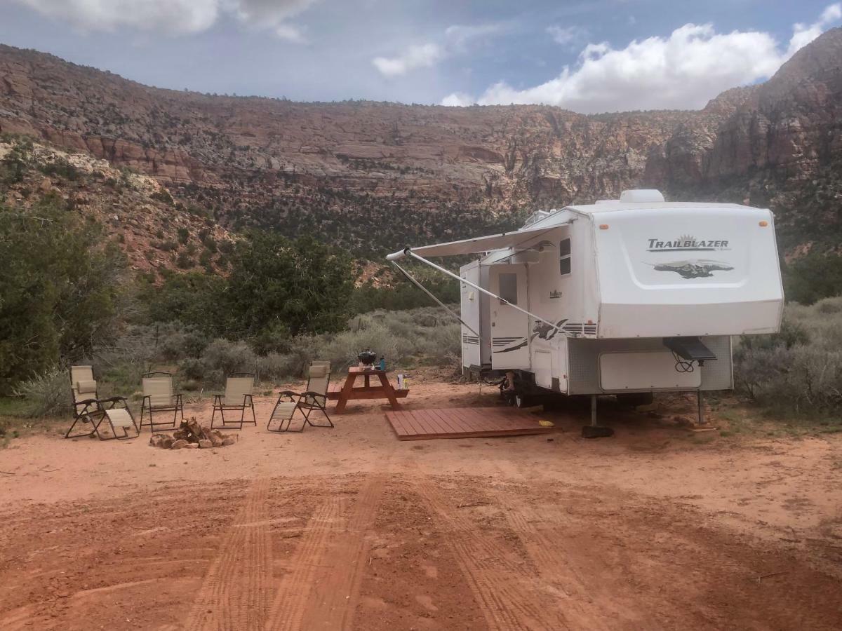 Camp Valhalla At Zion Colorado City Exterior photo